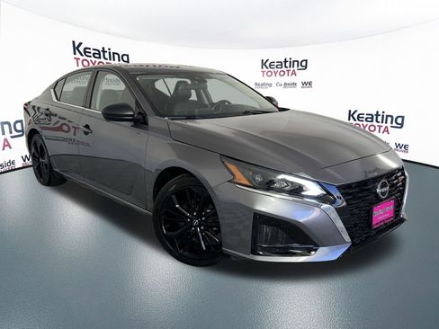 Used 2024 Nissan Altima 2.5 SR image 3