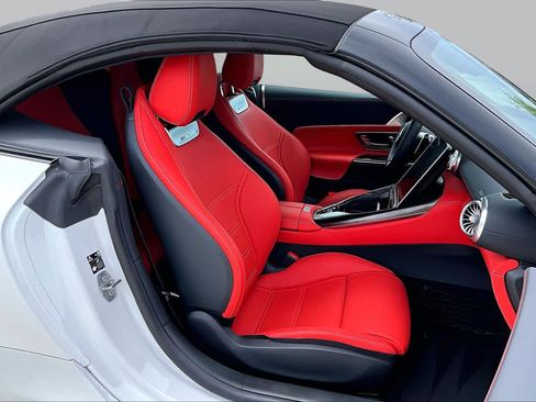 Used 2026 Mercedes-Benz SL 43 AMG image 9