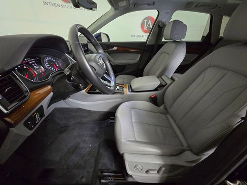 Used 2022 Audi Q5 2.0T Premium image 13