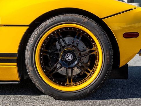 Used 2006 Ford GT image 28