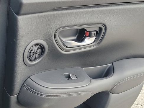 Certified 2024 Honda HR-V EX-L image 7