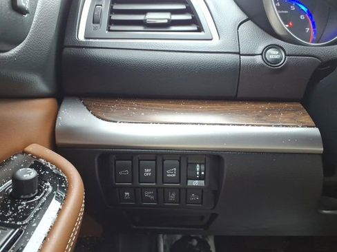 Used 2017 Subaru Outback 2.5i Touring image 14