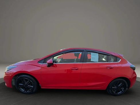 Used 2017 Chevrolet Cruze LT w/ Convenience Package FWD image 8