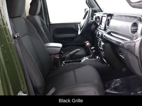 Used 2022 Jeep Wrangler Unlimited Sport image 19