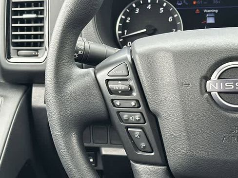 Used 2023 Nissan Frontier SV w/ Midnight Edition Package image 8