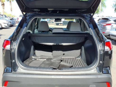Used 2023 Toyota Corolla Cross LE w/ Moonroof Package FWD image 10
