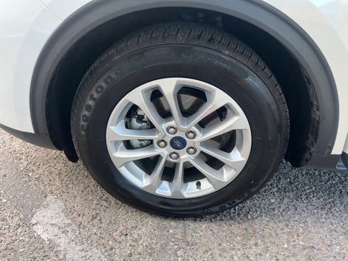 Used 2020 Ford Escape SE image 26