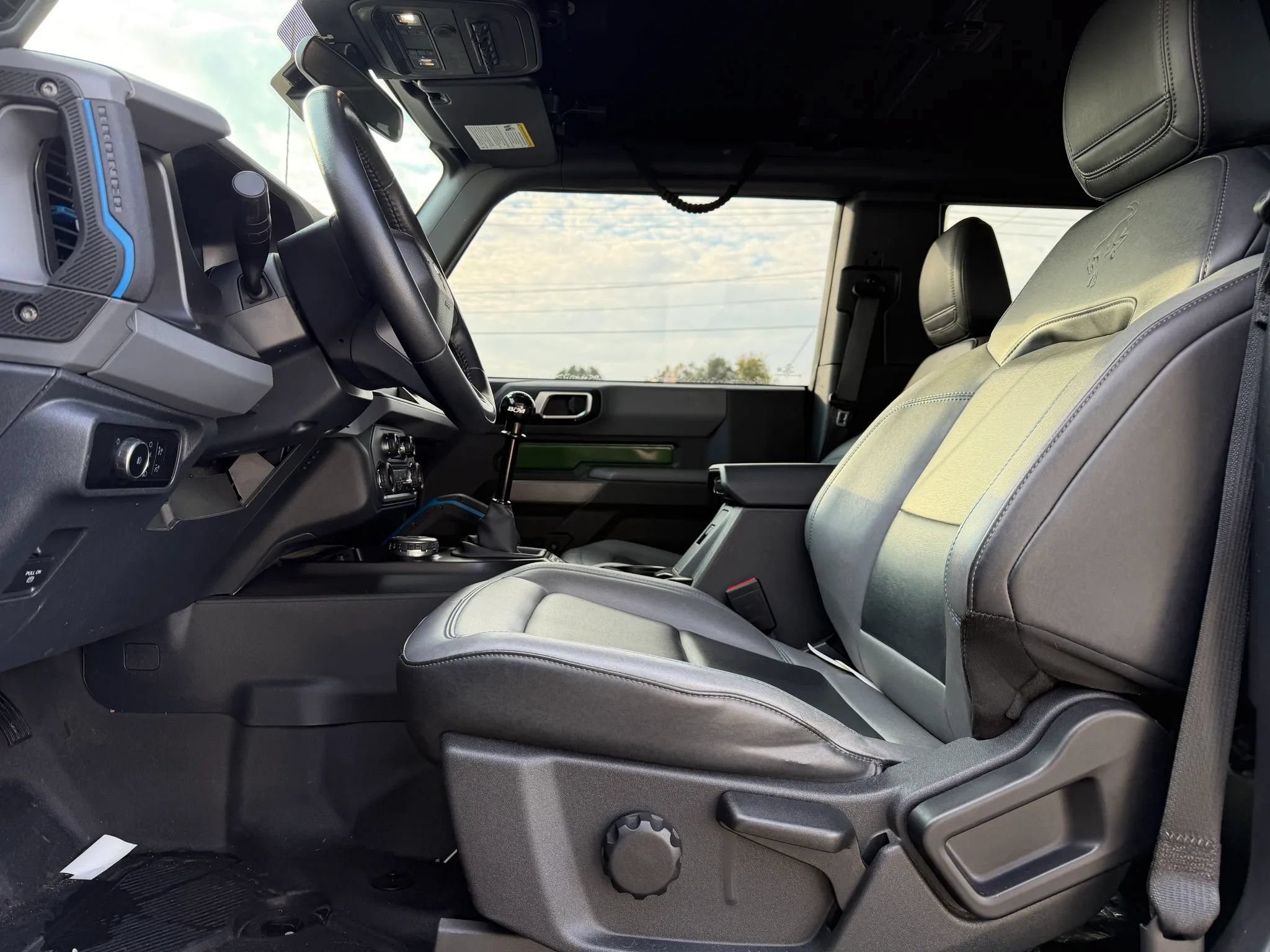 Used 2023 Ford Bronco Black Diamond AWD/4WD image 11