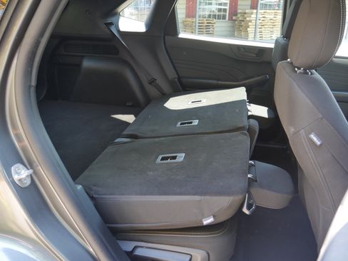 Certified 2025 Ford Escape Active AWD/4WD image 27