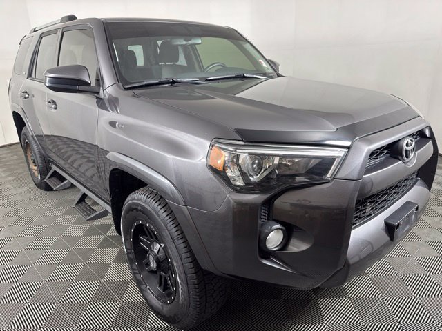 Used 2019 Toyota 4Runner SR5 AWD/4WD image 1