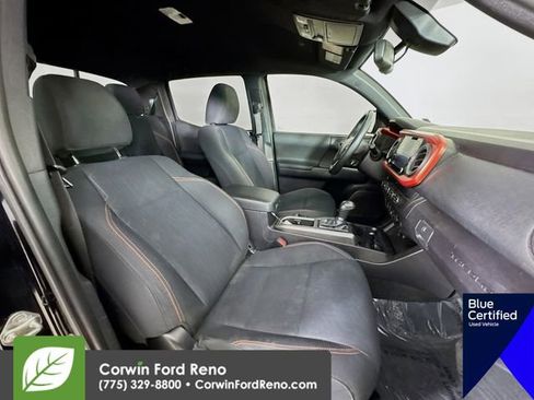Used 2020 Toyota Tacoma TRD Sport image 28