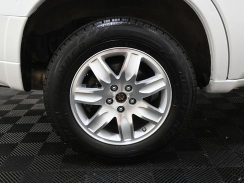 Used 2011 Mitsubishi Endeavor LS AWD/4WD image 29