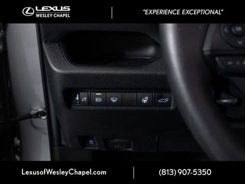 Used 2022 Toyota RAV4 XLE Premium AWD/4WD image 33