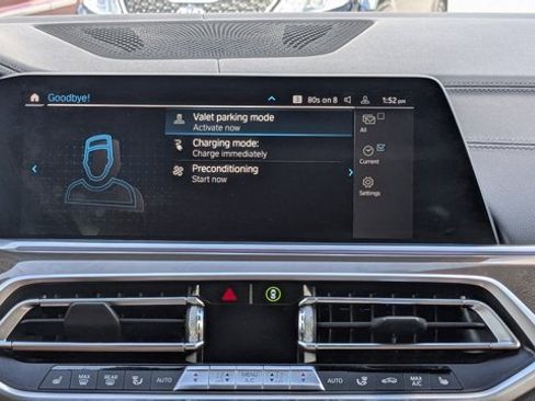 Used 2021 BMW X5 xDrive45e w/ Parking Assistance Package image 21