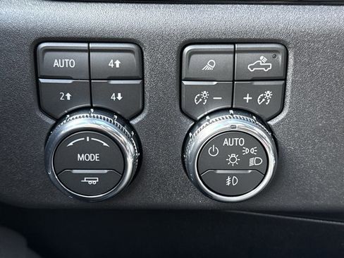 New 2026 GMC Sierra 1500 SLT w/ SLT Premium Plus Package image 25