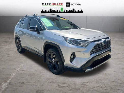 Used 2020 Toyota RAV4 XSE AWD/4WD image 4