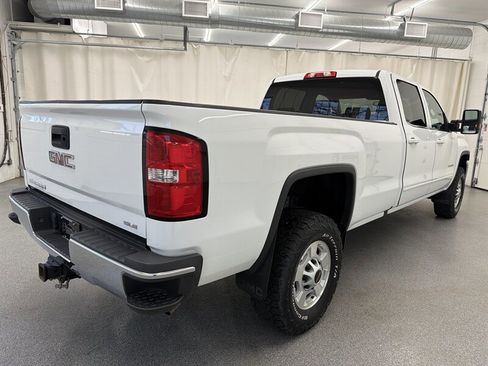 Used 2018 GMC Sierra 2500 SLE w/ Suspension Package, Off-Road image 5