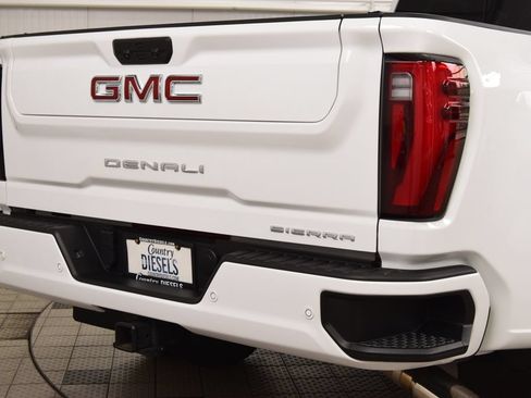 Used 2025 GMC Sierra 3500 Denali w/ Denali Reserve Package AWD/4WD image 19