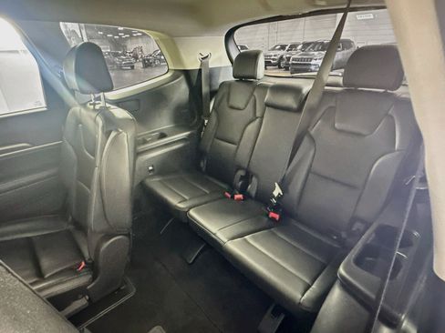 Used 2025 Kia Telluride S FWD image 29
