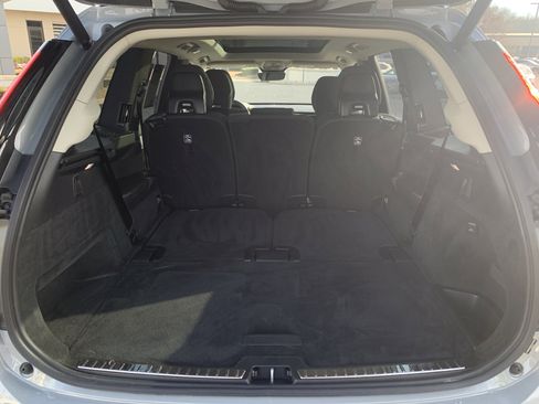 Used 2025 Volvo XC90 B6 Plus image 34