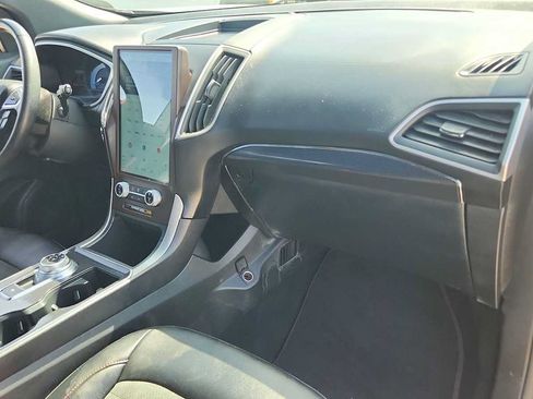Used 2021 Ford Edge ST-Line FWD image 22