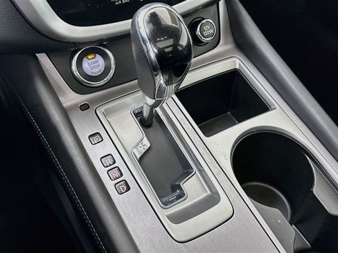 Used 2020 Nissan Murano SL w/ Moonroof Package FWD image 18
