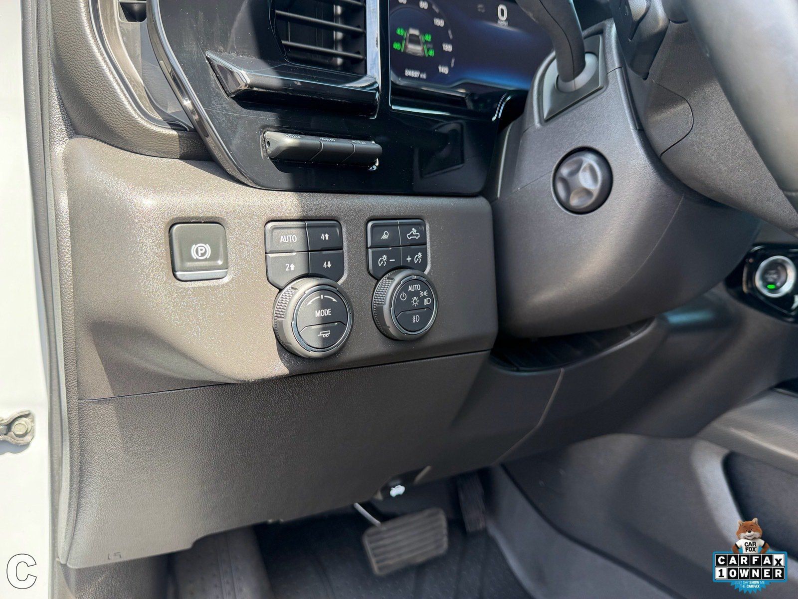 Certified 2025 Chevrolet Silverado 1500 ZR2 w/ Technology Package AWD/4WD image 25