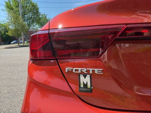 Used 2023 Kia Forte LXS FWD image 9