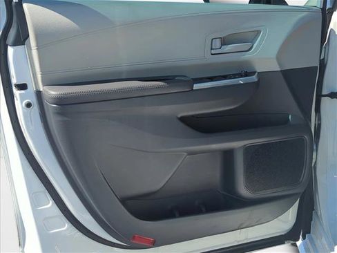 Certified 2024 Toyota Sienna LE image 16