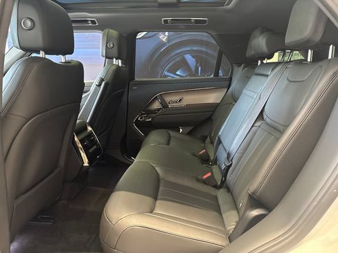 Used 2025 Land Rover Range Rover Sport AWD/4WD image 12