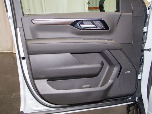 New 2026 Chevrolet Tahoe Premier w/ Sun And Tow Package image 7