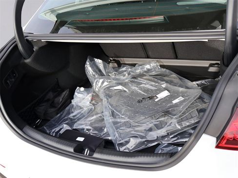 New 2026 Mercedes-Benz C 43 AMG 4MATIC Sedan image 18