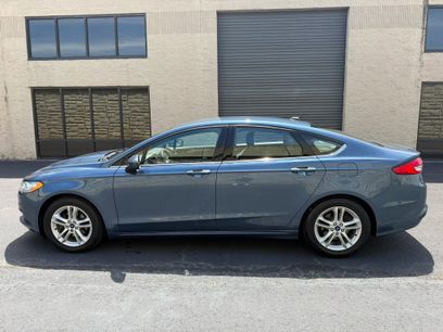 Used 2018 Ford Fusion SE w/ Fusion SE Technology Package