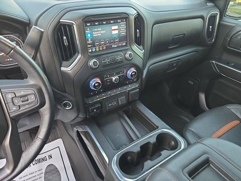 Used 2022 GMC Sierra 1500 AT4 w/ AT4 Premium Package image 21