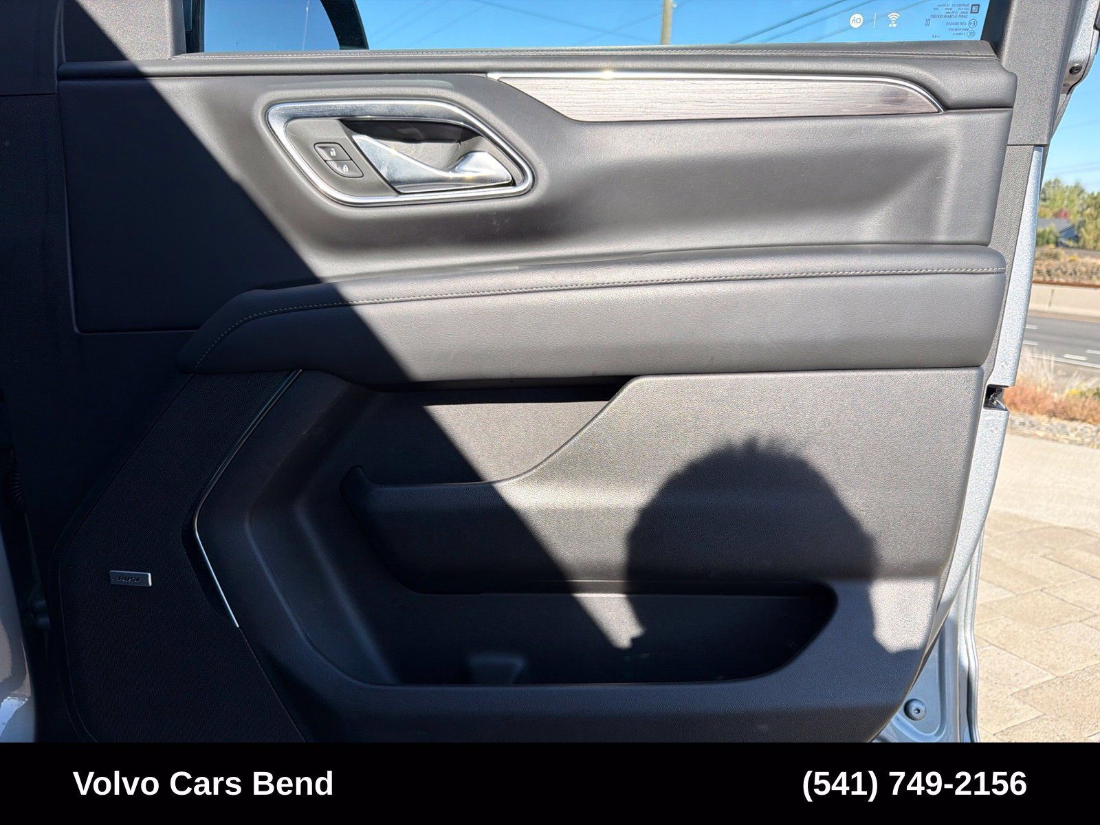 Used 2023 Chevrolet Tahoe Z71 w/ Luxury Package AWD/4WD image 25