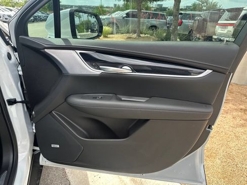 New 2026 Cadillac XT5 Premium Luxury w/ LPO, ONYX Package FWD image 15