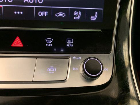 Used 2024 Audi SQ8 Premium Plus w/ S Sport Package AWD/4WD image 54