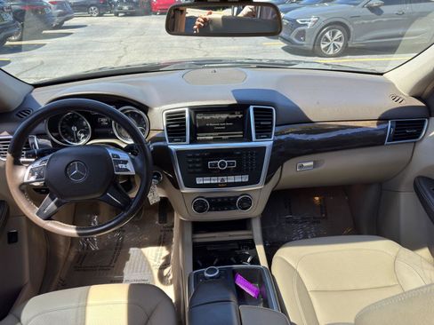 Used 2015 Mercedes-Benz ML 350 2WD w/ Premium 1 Package image 28