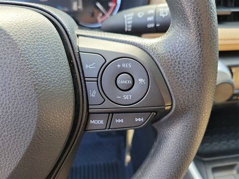 Used 2025 Toyota RAV4 LE image 20