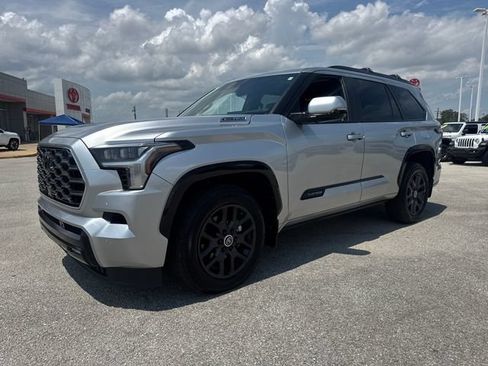 Used 2024 Toyota Sequoia Platinum AWD/4WD image 2