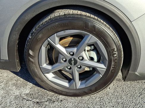 Used 2025 Kia K4 LXS image 8