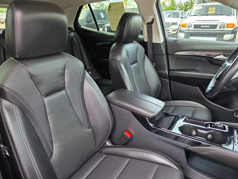 Used 2024 Buick Envision Preferred AWD/4WD image 36