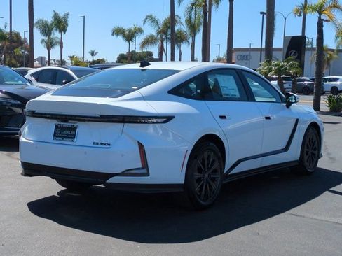 New 2026 Lexus ES 350e FWD image 5