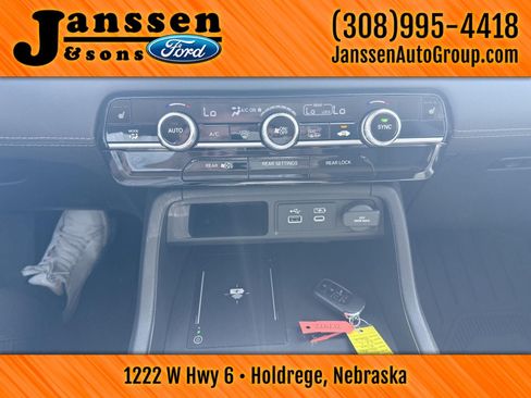 Used 2025 Honda Pilot EX-L image 26