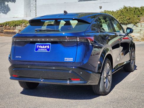 Used 2023 Nissan Ariya AWD image 5