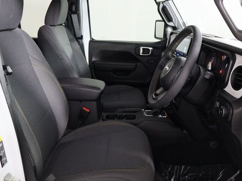 Used 2024 Jeep Wrangler Unlimited Sport AWD/4WD image 13