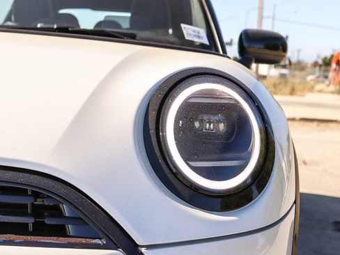 New 2026 MINI Cooper 4-Door Hardtop FWD image 9