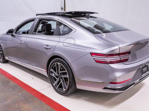 Certified 2025 Genesis G80 2.5T Advanced AWD/4WD image 8