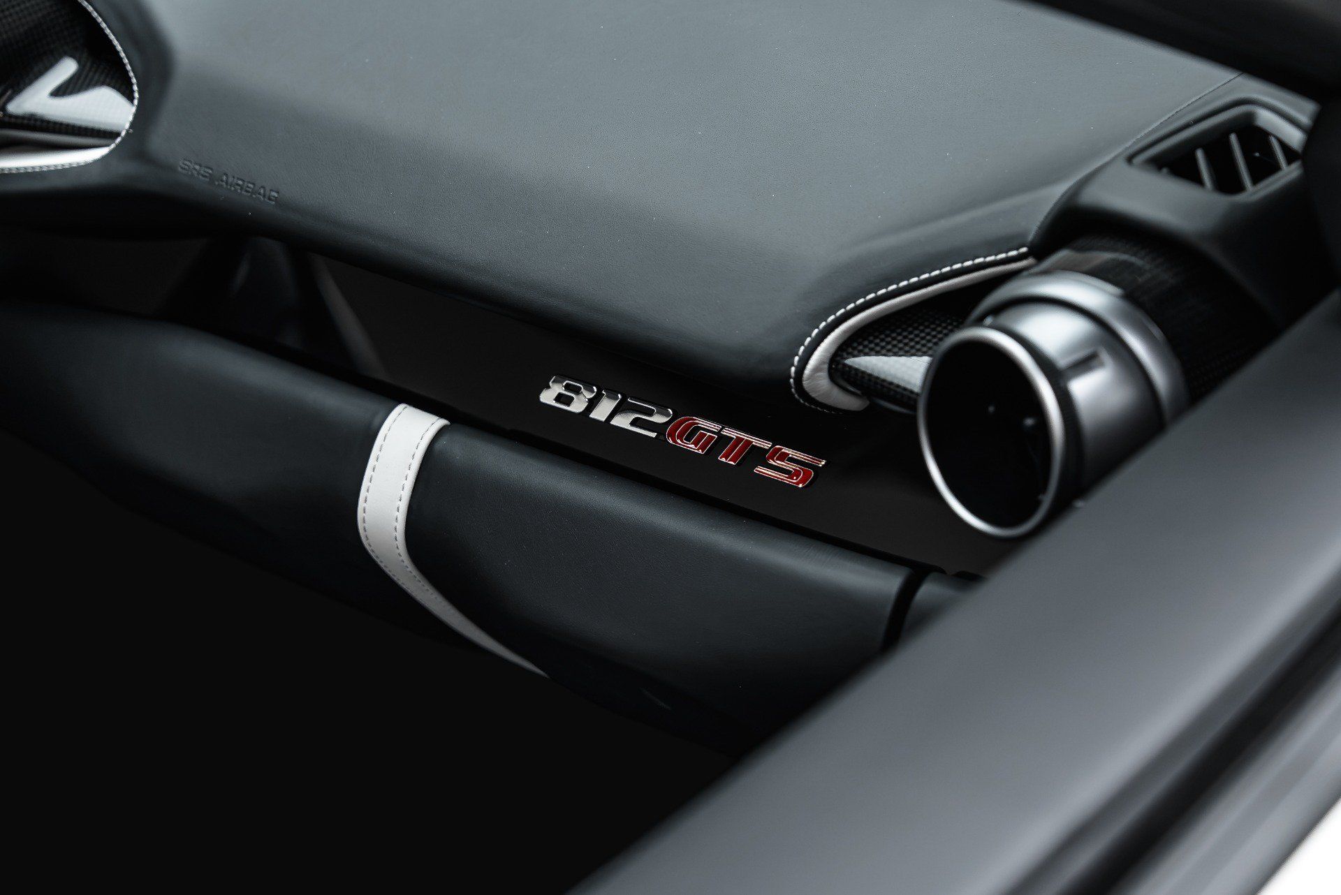 Used 2022 Ferrari 812 GTS RWD image 50
