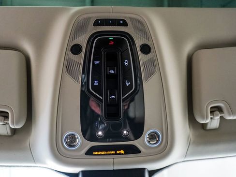 Used 2020 Bentley Bentayga Speed image 32